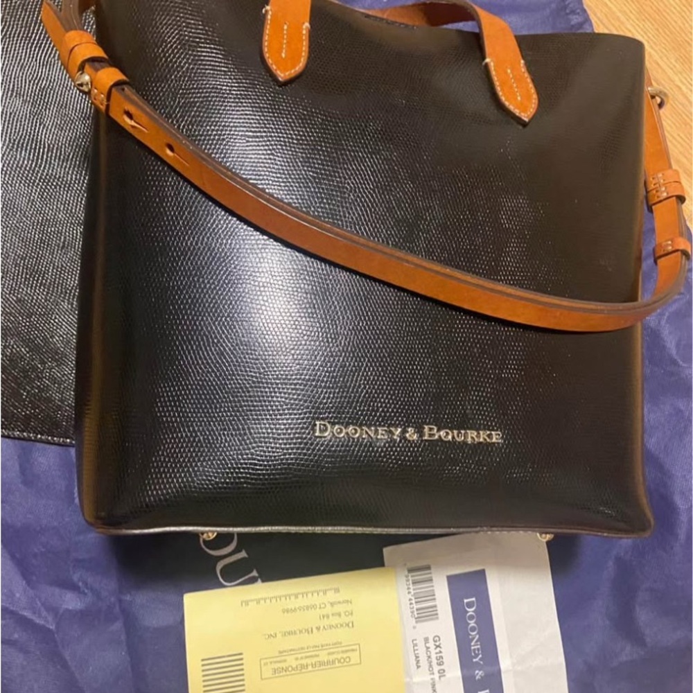 Dooney & Bourke Lilliana tote